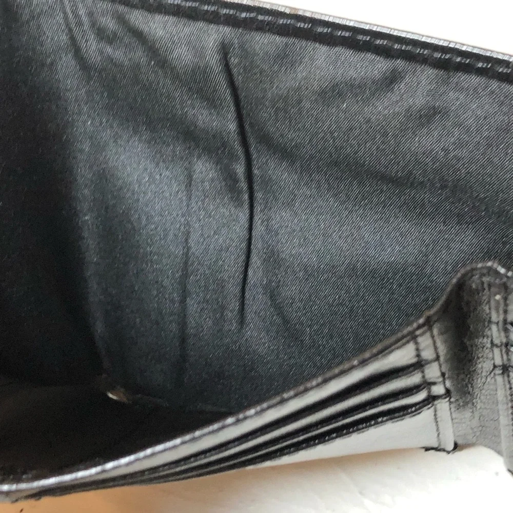 Fossil Black Tri-Fold Leather Wallet for Men, like new, pet/smoke free home